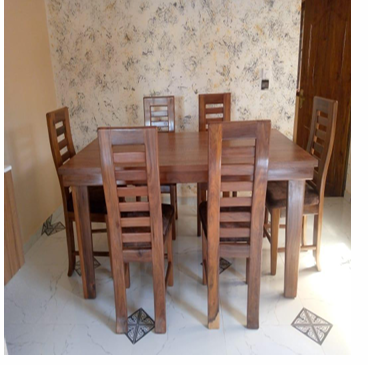 Table à Manger Modèle 4